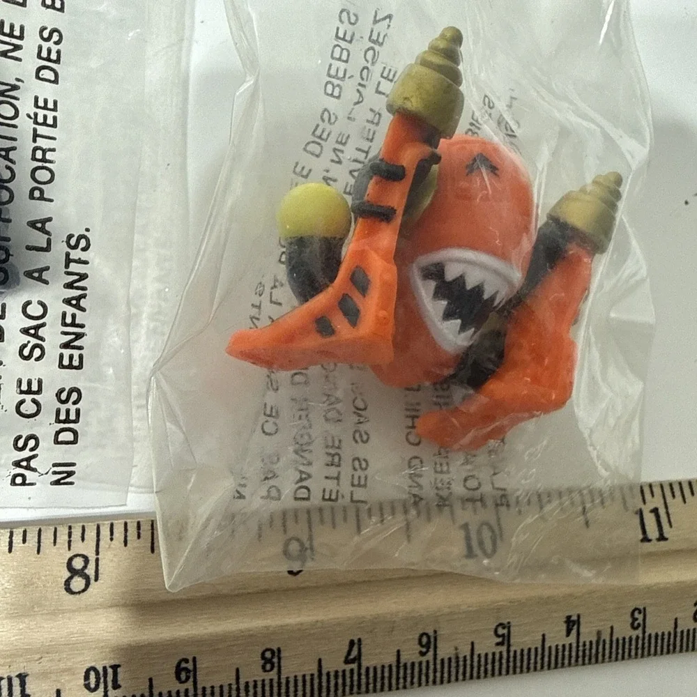 Burger King 1993-1994 Galoob Micro Machines Z-Bots Robot Monster Set Of 3 SEALED - Picture 2 of 5